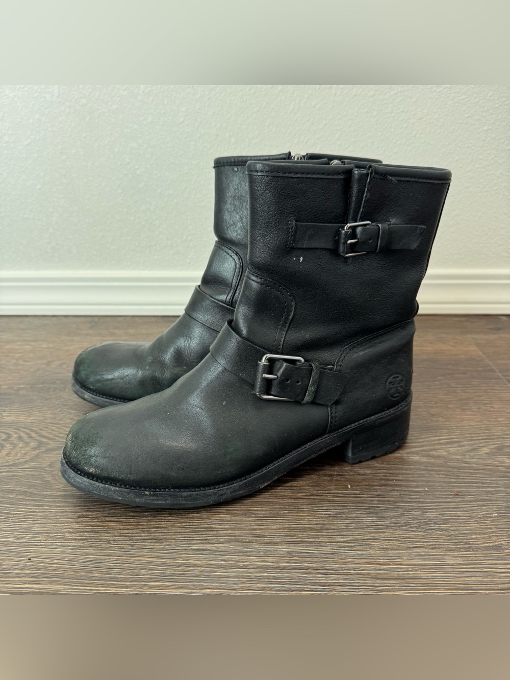 Tory Burch Chrystie Moto Boot Black Leather Double Buckle Zip Size 9.5 M